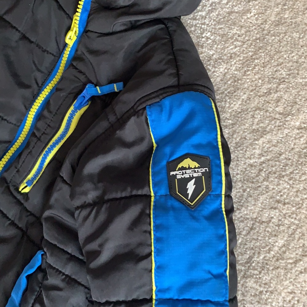 Protection System Hooded Puffer Jacket - Picture 5 of 7